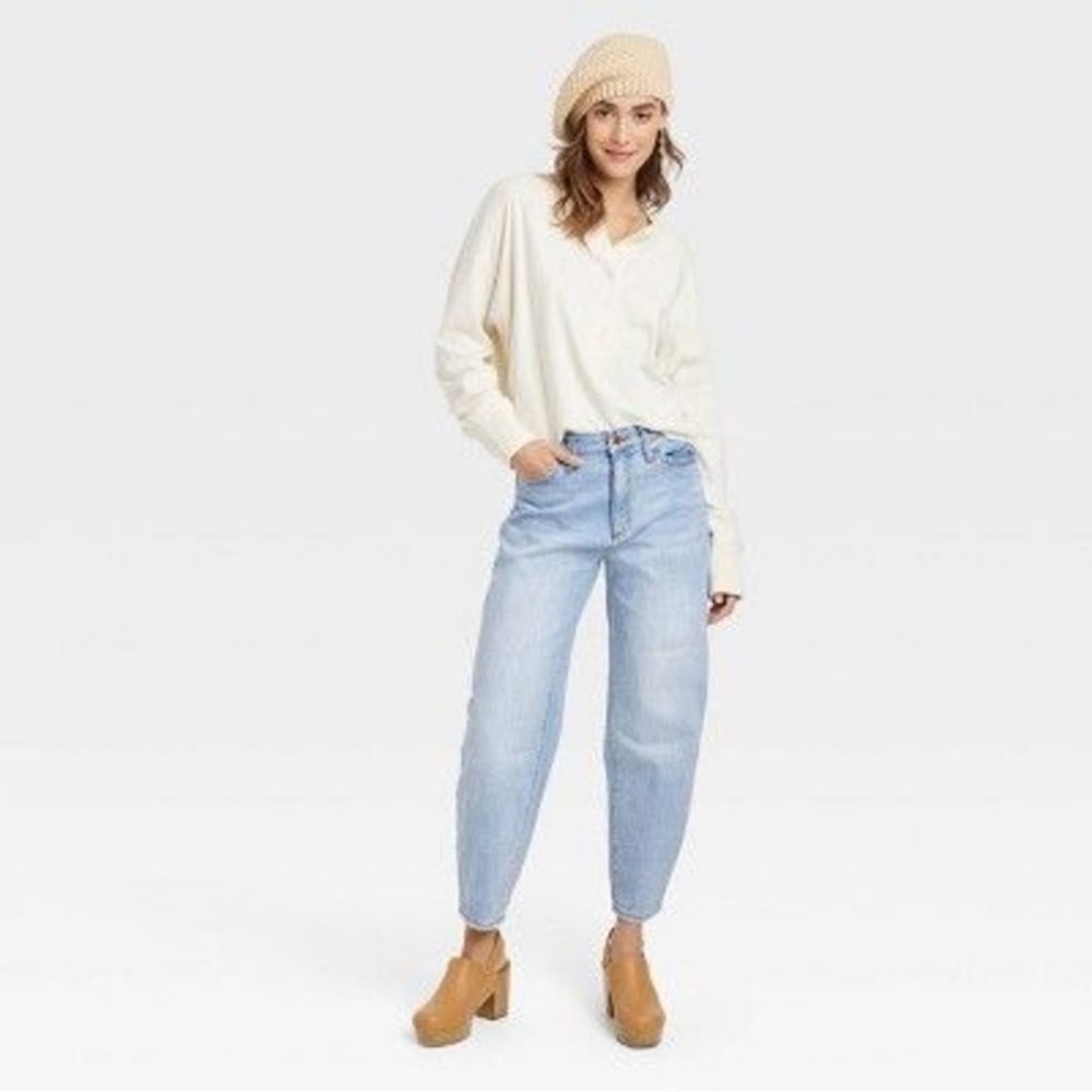 Universal Thread Light Blue Ankle Jeans